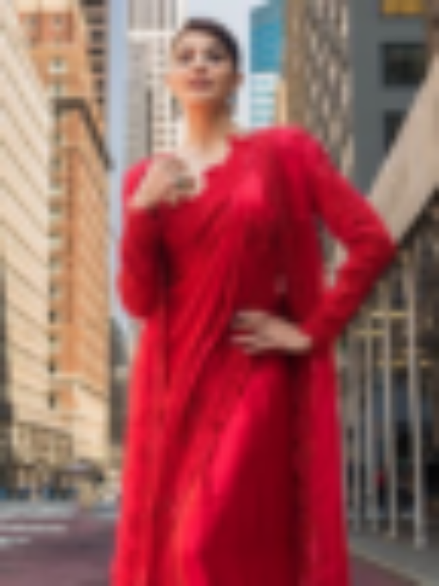 Jacqueline Fernandez Stuns in Red Sari at 41st India Day Parade in New York!